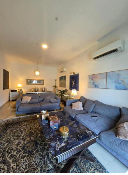 På billedet ses objektet Beautiful trend apartment in shatti al qurum, bulevard mall , muscat beliggende i byen Muscat.