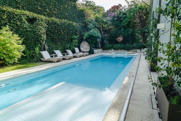 På billedet ses objektet Casa lujosa, confort,spa,pileta climatizada y jacuzzi beliggende i byen Buenos Aires.