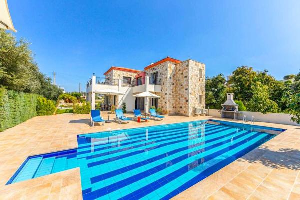 Villa Deborah, Argaka