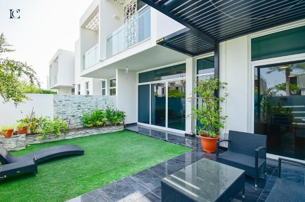 Luxury Escapes - Private Villa With 3bedroom Plus Maids - Mudon - Dubaï