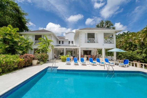 Luxury Villa With a Stunning Private Swimming Pool, Saint James