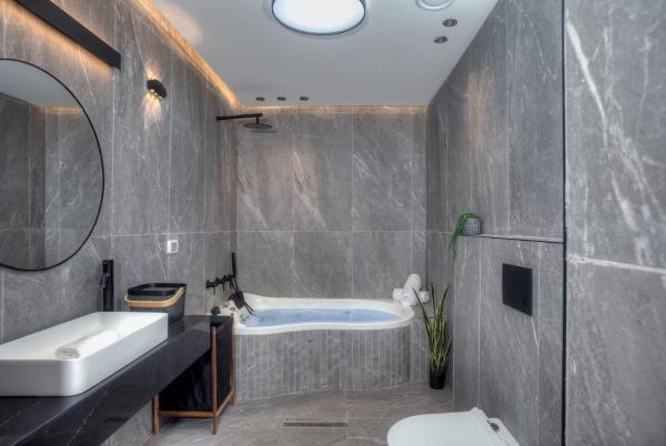 Zdjęcie 2: פאר - סוויטת יוקרה משפחתית בעתיקה Pe'er - Luxury Family Suite in the Old City