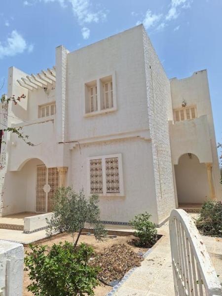 På billedet ses objektet Villa a proximité de la plage Djerba beliggende i byen Midoun.