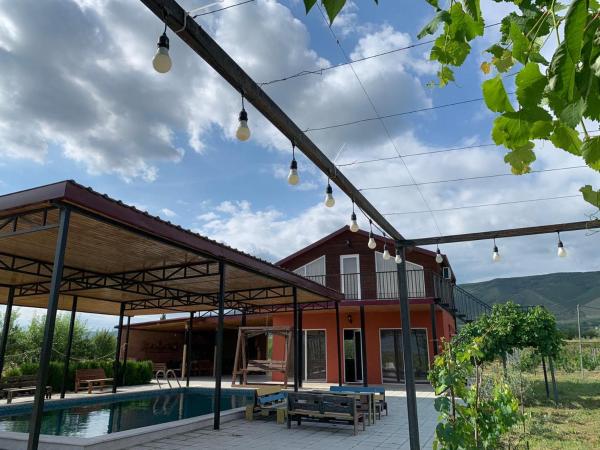 На фото показан объект Ranch Cozy Inn, расположенный в городе Мцхета.