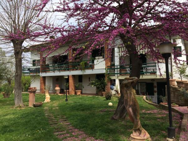 The photo shows the Casa Grancia located in the city of Grosseto.