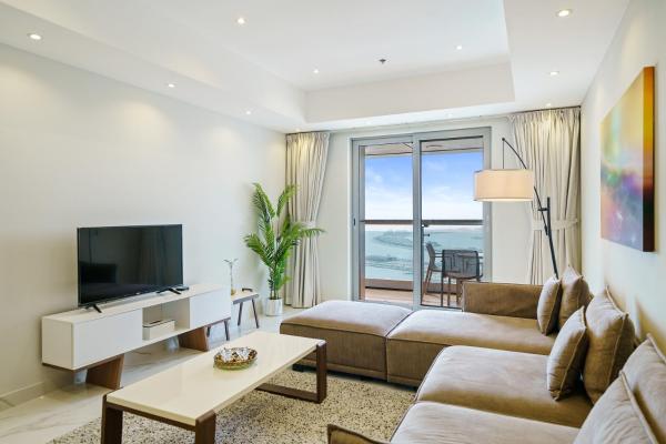 På billedet ses objektet Sky Haven in 45th Floor 2BR with Dubai Harbour Views beliggende i byen Dubai.