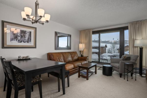 Foto 6: Pool, Hot Tub, Sauna, Amazing Ski Area Views, Partially Covered Patio
