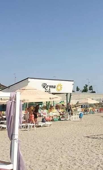 Nella foto è visibile l'oggetto Si'Bella Aparmand situato nella città di Constanţa.