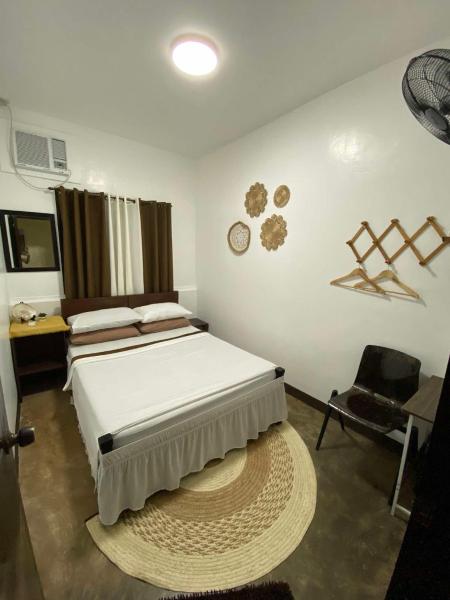 A la foto es mostra l'objecte Hiraya Homestay Coron situat a la ciutat de Coron.