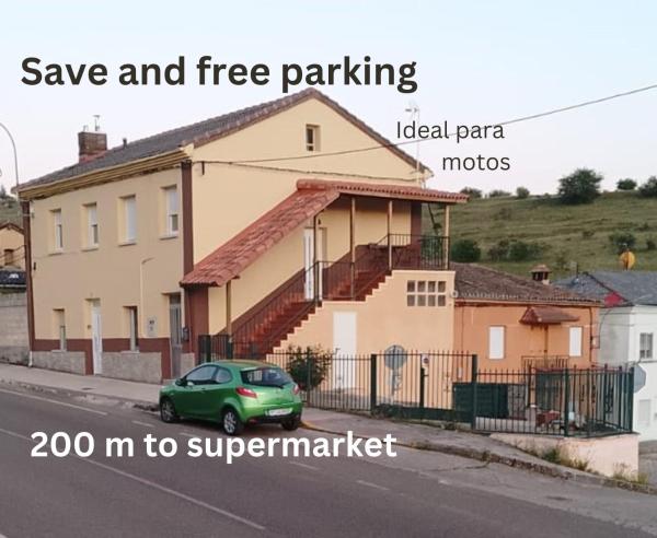 A la foto es mostra l'objecte Cómodo hogar en Cistierna situat a la ciutat de Cistierna.