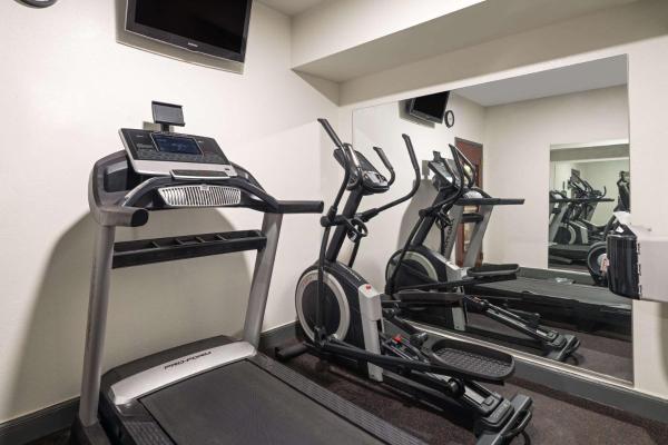 Foto 8: Ramada by Wyndham Locust Grove