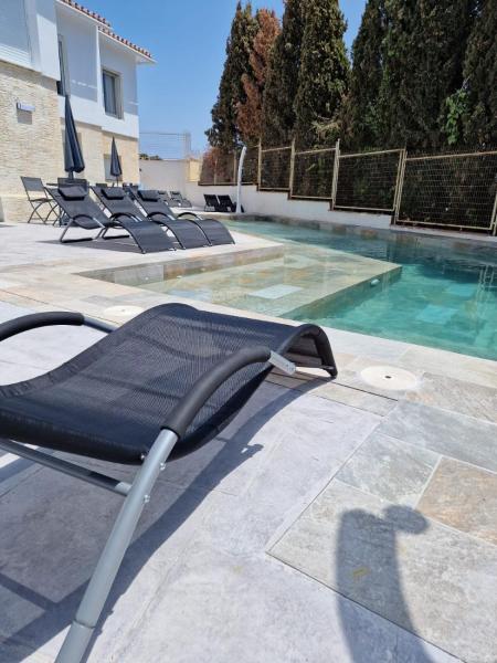 På billedet ses objektet Habitaciones independientes con baño - Villas Costa del Sol beliggende i byen Benajarafe.