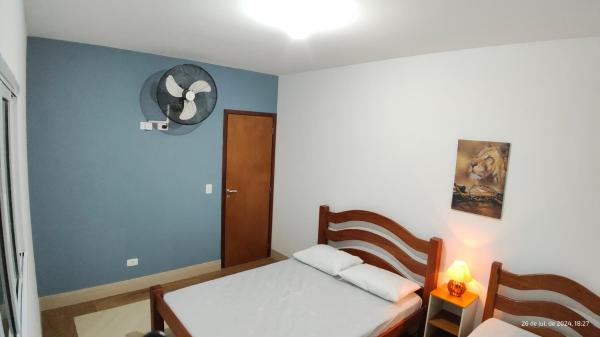 写真にはベルチオガ市にあるQuarto Serra CasaMar hospedagemが写っています。