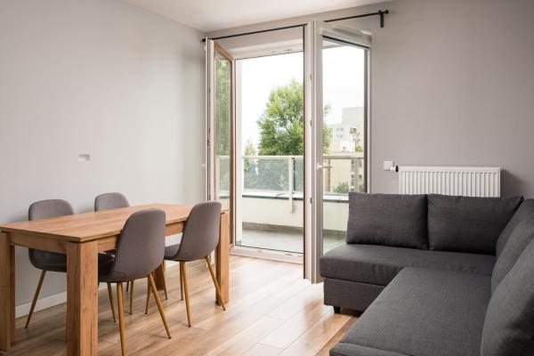 Στη φωτογραφία φαίνεται το αντικείμενο Dunikowskiego Comfy Apartments by BookingHost που βρίσκεται στην πόλη Βαρσοβία.