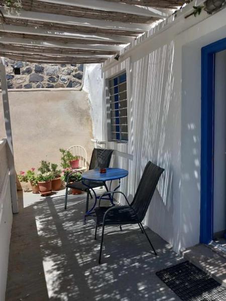 A la foto es mostra l'objecte Calderimi, a cosy,warm and renovated house in Fira situat a la ciutat de Fira.