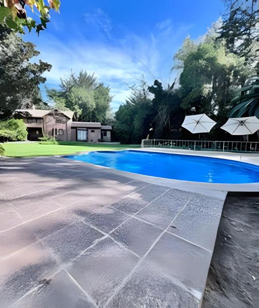 Na foto é possível ver o objeto Espectacular Casa de Descanso localizado na cidade de Malloco.