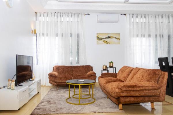 Appartement de 3 chambres avec jacuzzi, Cotonou