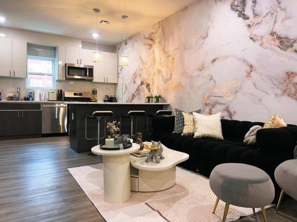 Fotografie 8: Spacious & Stylish 2BR 2BA - Easy NYC Commute