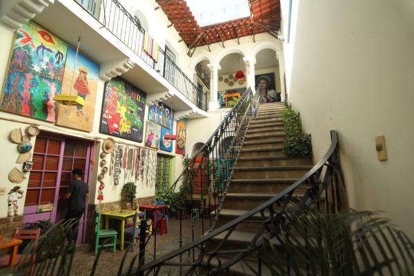 Hostel Cultural Pata y Perro, Тариха