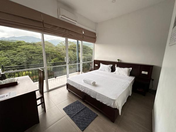 A la foto es mostra l'objecte Varsity Villa situat a la ciutat de Kandy.