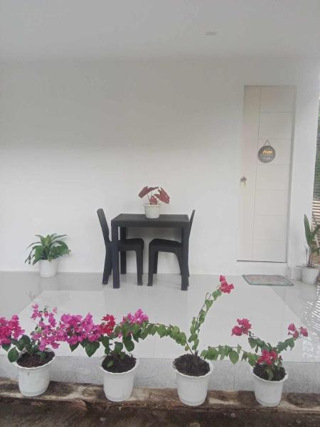 På billedet ses objektet Tilipunan House beliggende i byen Libas.