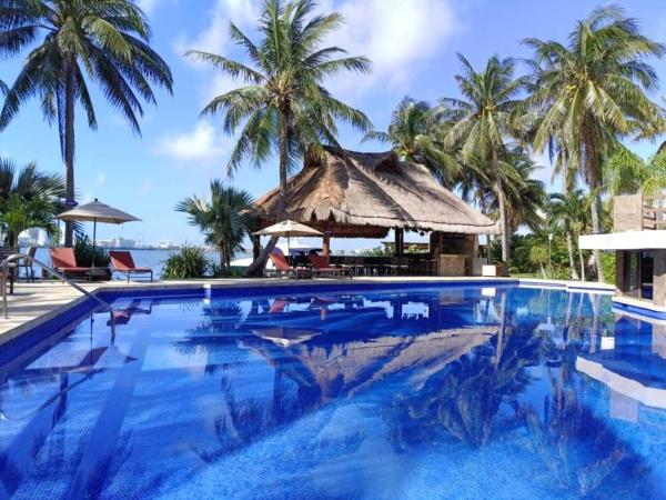 Nella foto è visibile l'oggetto Sina Suites Cancun - Adults Only situato nella città di Cancún.
