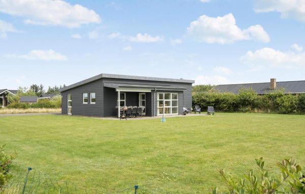 Auf dem Foto ist das Objekt Lovely Home In Tarm With Wifi in der Stadt Fjerbæk zu sehen.