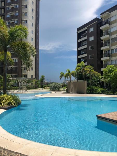 Holiday Suite One Bedroom Condo Unit - Oton