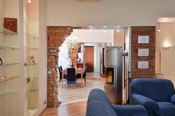 A la foto es mostra l'objecte 2-bdrm Quiet Central Apartment situat a la ciutat de Riga.
