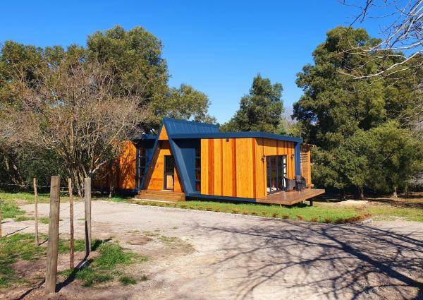 Na fotografii je vidět objekt Hillside Hideaway Cabin nacházející se ve městě Knysna.