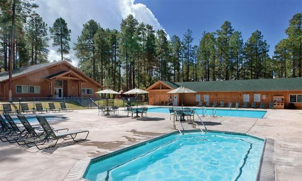 Auf dem Foto ist das Objekt Resort 1BD condo with amenities of pool, arcade, walking trails and more in der Stadt Sponseller zu sehen.
