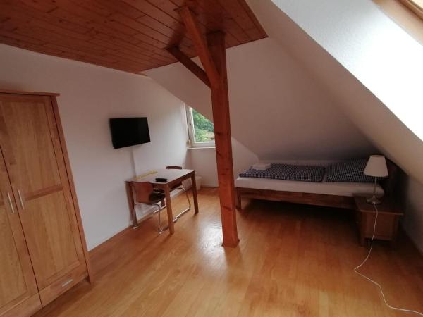 På billedet ses objektet Ferienwohnung Haus Lohne Monteurzimmer Gästezimmer beliggende i byen Lohne.