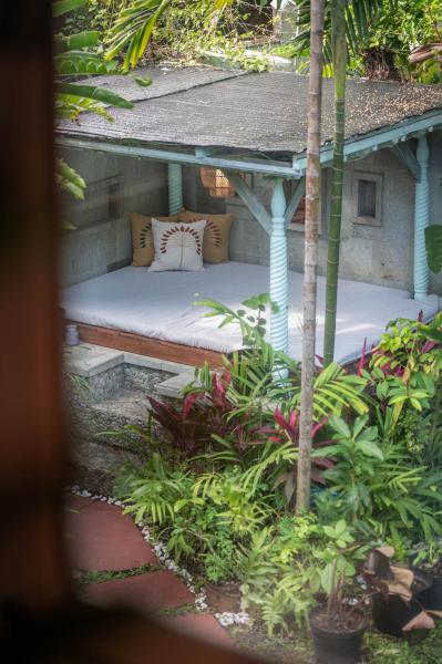 Jungle Wave Villa In Central Seminyak - Kuta