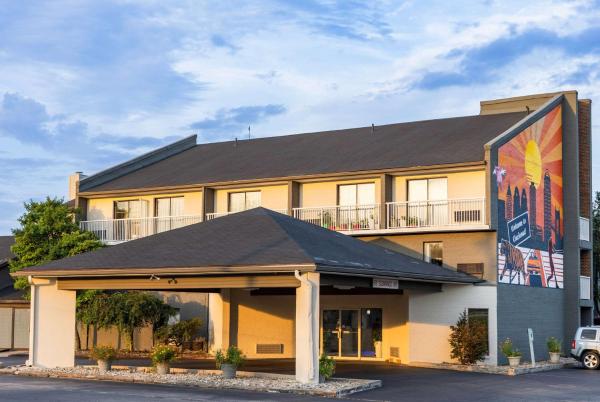 På bildet vises objektet Days Inn by Wyndham Cincinnati East som ligger i byen Eastgate.