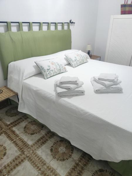 写真にはアルゲーロ市にあるResidence La Perla Algheroが写っています。