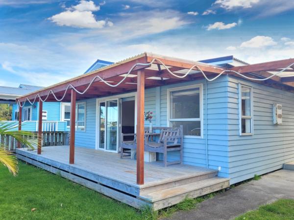 Bilde 1: Hosts on the Coast Waihi Beach Home by the Sea
