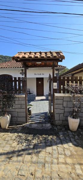 A la foto es mostra l'objecte Ilha Grande Inn situat a la ciutat de Abraão.