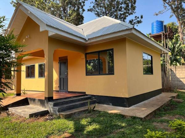 På bildet vises objektet Chic Kilimanjaro Getaway Spot som ligger i byen Moshi.