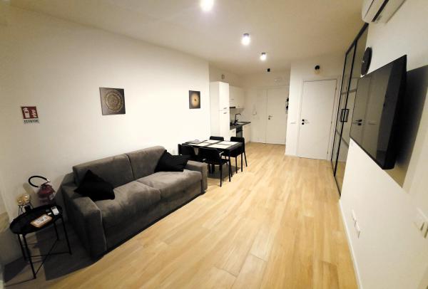 A la foto es mostra l'objecte Lux Beach Apartment BLACK situat a la ciutat de Lido di Ostia.