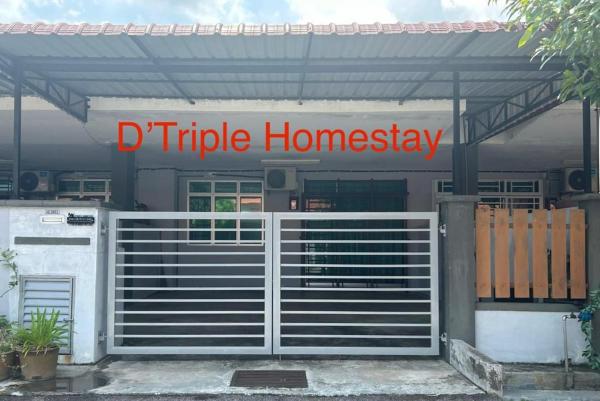 写真にはKampong Bemban市にあるD'Triple Homestay Bandar Jasin Bestari Jasin Melakaが写っています。