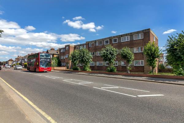 A la foto es mostra l'objecte A Stunning Flat in London, Gants Hill situat a la ciutat de Barkingside.