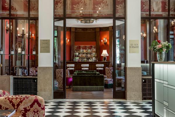 A la foto es mostra l'objecte Hôtel de la Poste situat a la ciutat de Beaune.