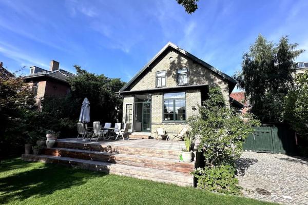 Luxurious, private, centrally-located Mansion, Copenhagen