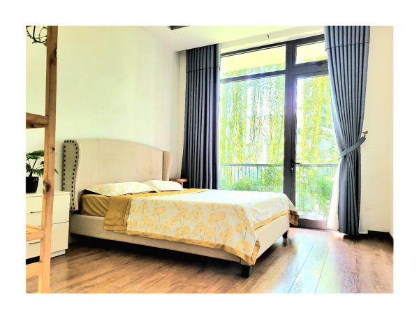 A la foto es mostra l'objecte Sunshine villa situat a la ciutat de Ấp Long Hồ Hạ.