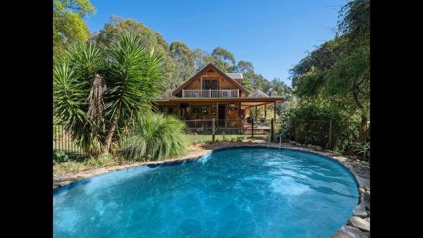 På billedet ses objektet Rainbow Valley Bunkhouse beliggende i byen Swanpool.