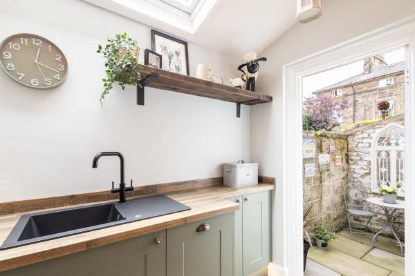 Foto 9: Host & Stay - Arundel Cottage