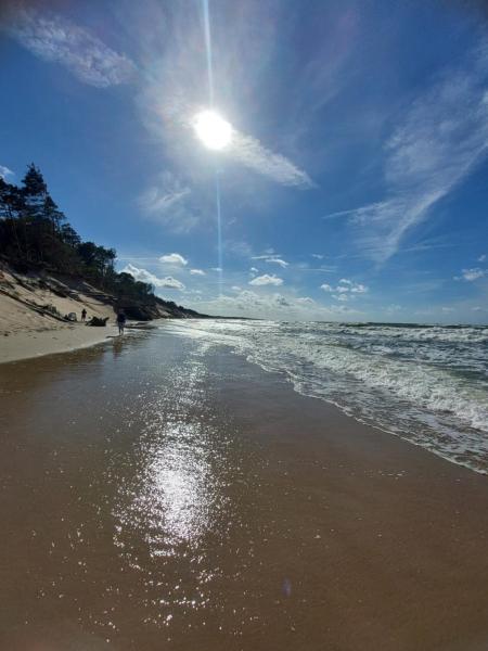 A la foto es mostra l'objecte Brak situat a la ciutat de Ustka.