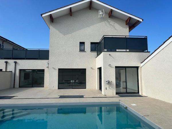 A la foto es mostra l'objecte House 70 with 8 bedrooms lechaffardcom situat a la ciutat de Chamagnieu.