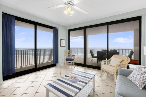 På billedet ses objektet Windward Pointe 801- East corner-unit beachfront beliggende i byen Orange Beach.