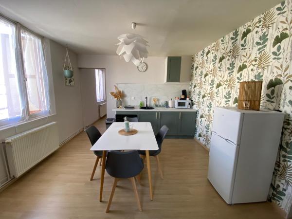 A la foto es mostra l'objecte Copines'House situat a la ciutat de Chauny.
